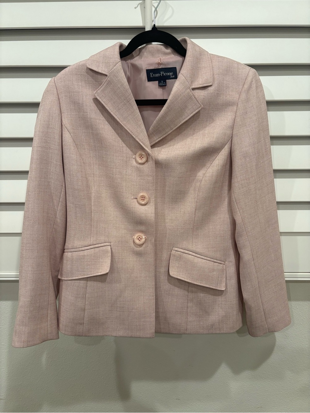 Light Pink Evan-Piccone Three Button Suit Jacket Size 6